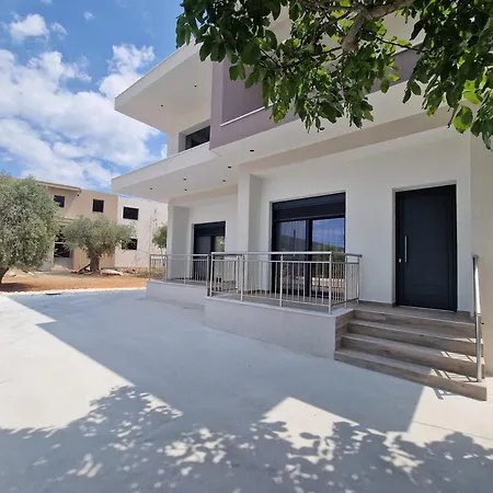 Ivo Λιμενάρια