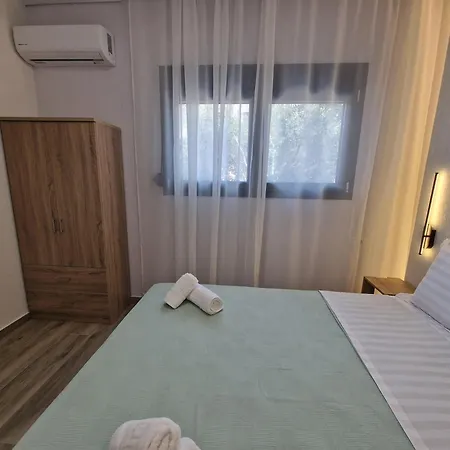 Ivo * Λιμενάρια
